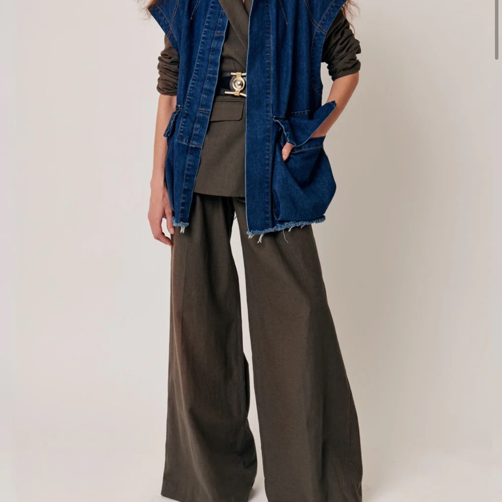 Sandra Weil Cargo Vest.  one size. Oversized 2 pocket denim vest - Picture 2 of 7